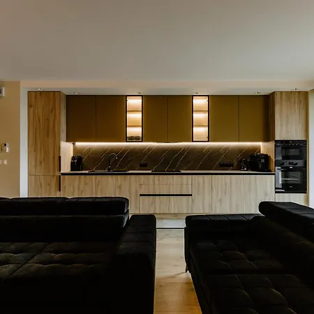 Arte Reduta 15 - Faktura Vat Garaz