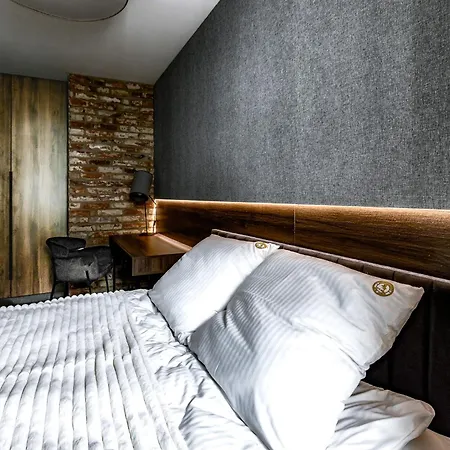 Apartamento Arte - Reduta 15b - Garaz Faktura Vat *